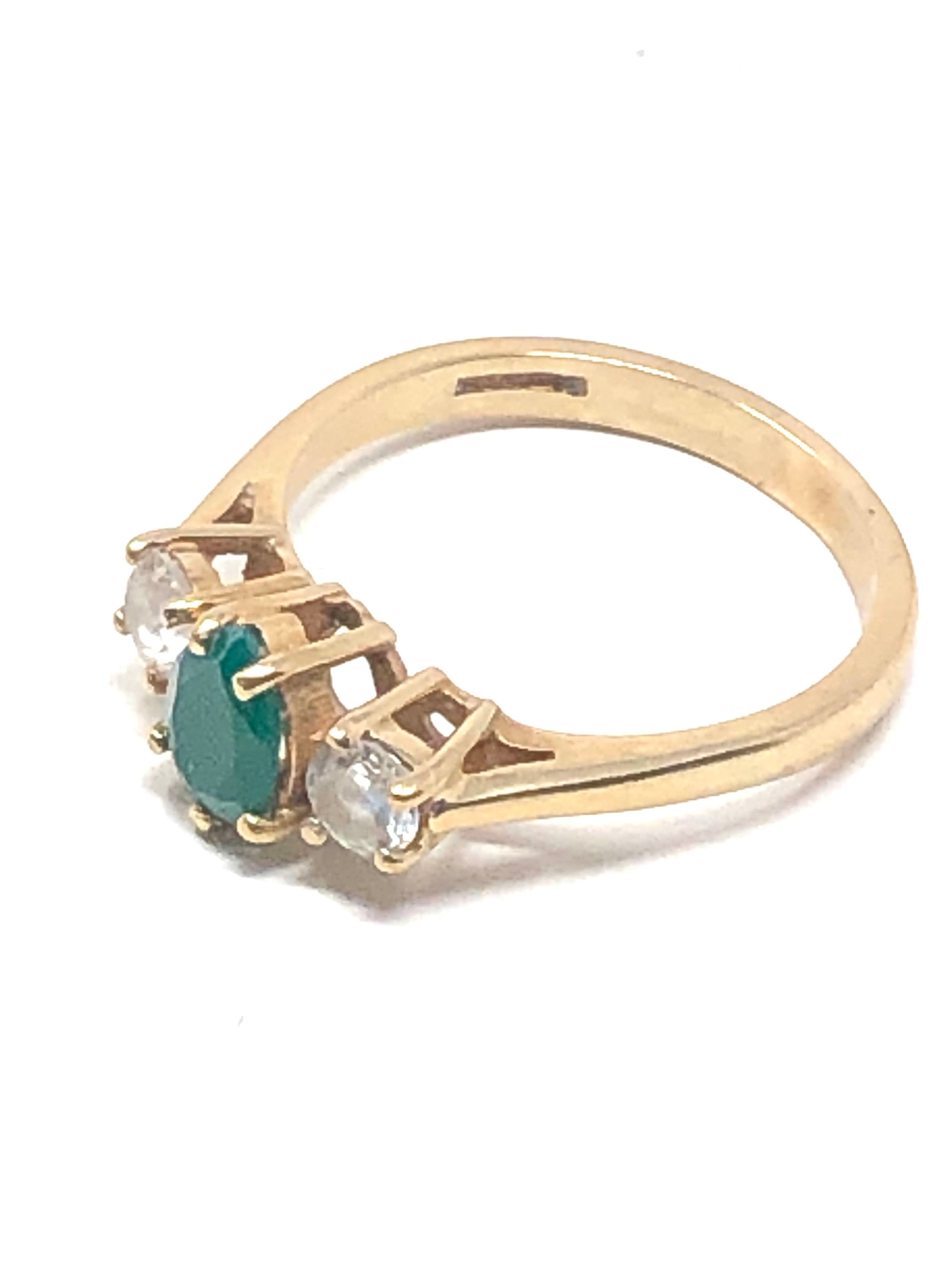 9ct gold chrysoprase & clear stone ring (3.5g) - Bild 2 aus 3