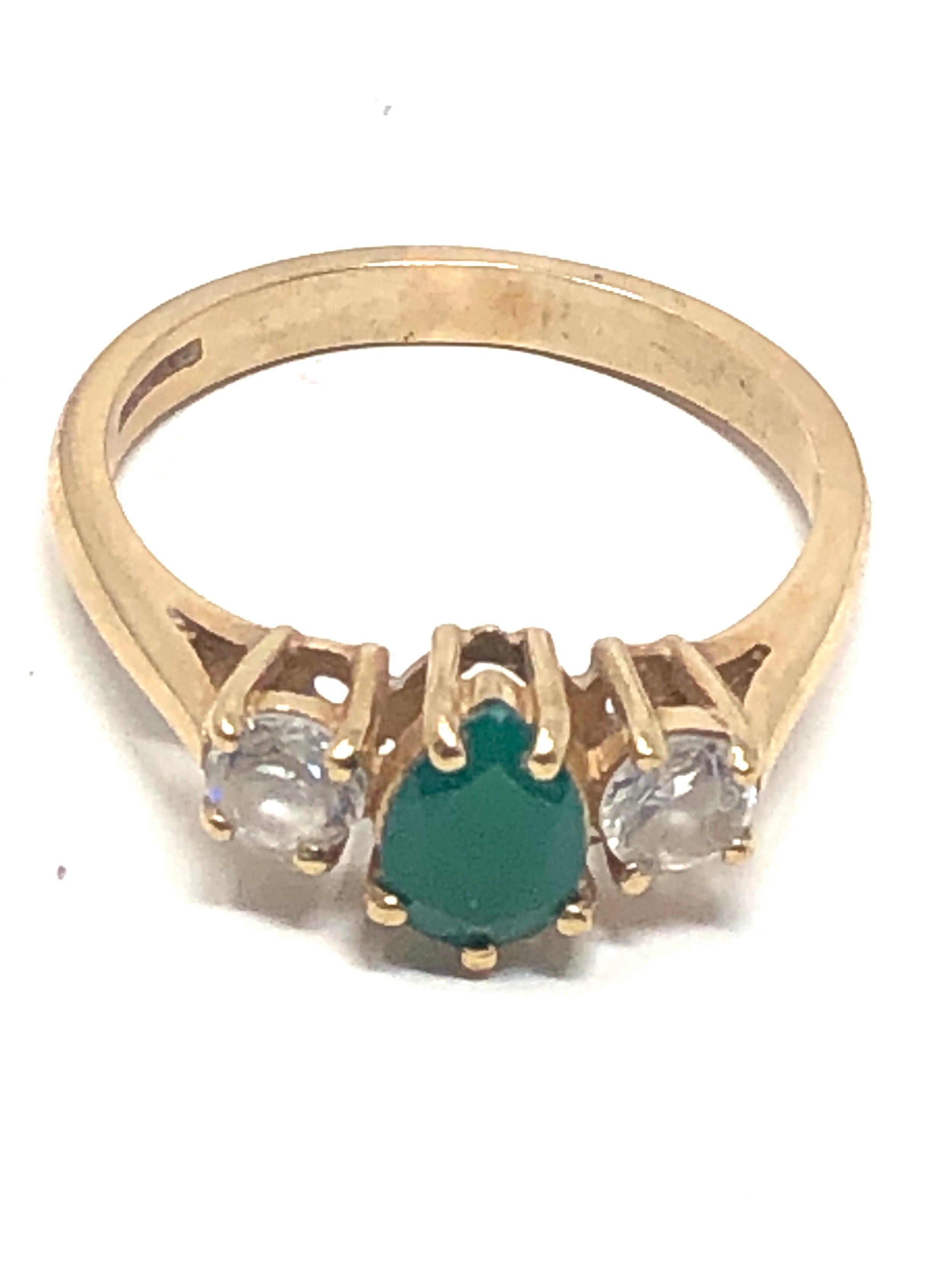 9ct gold chrysoprase & clear stone ring (3.5g)