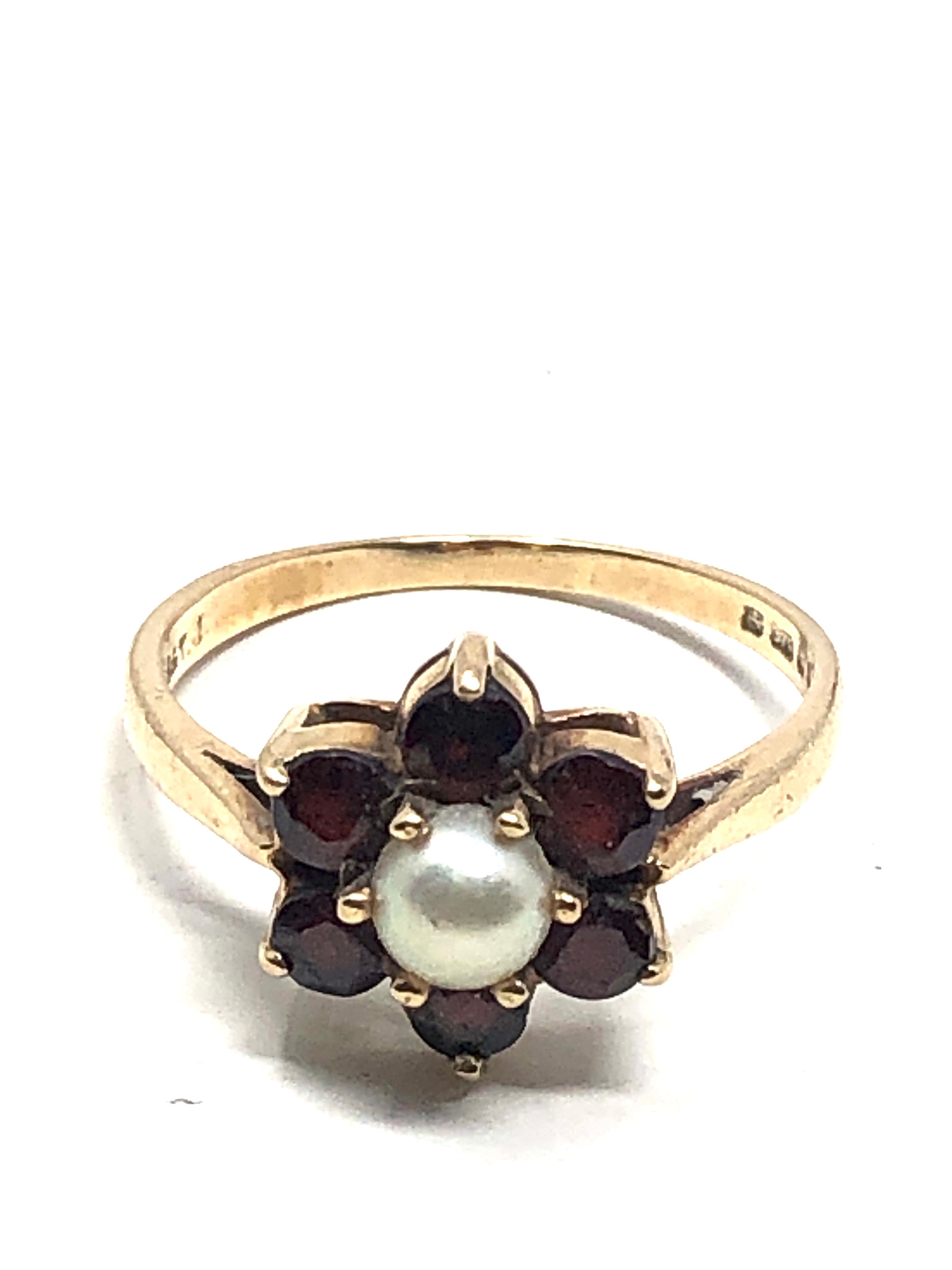 9ct gold pearl & garnet ring (2.4g)