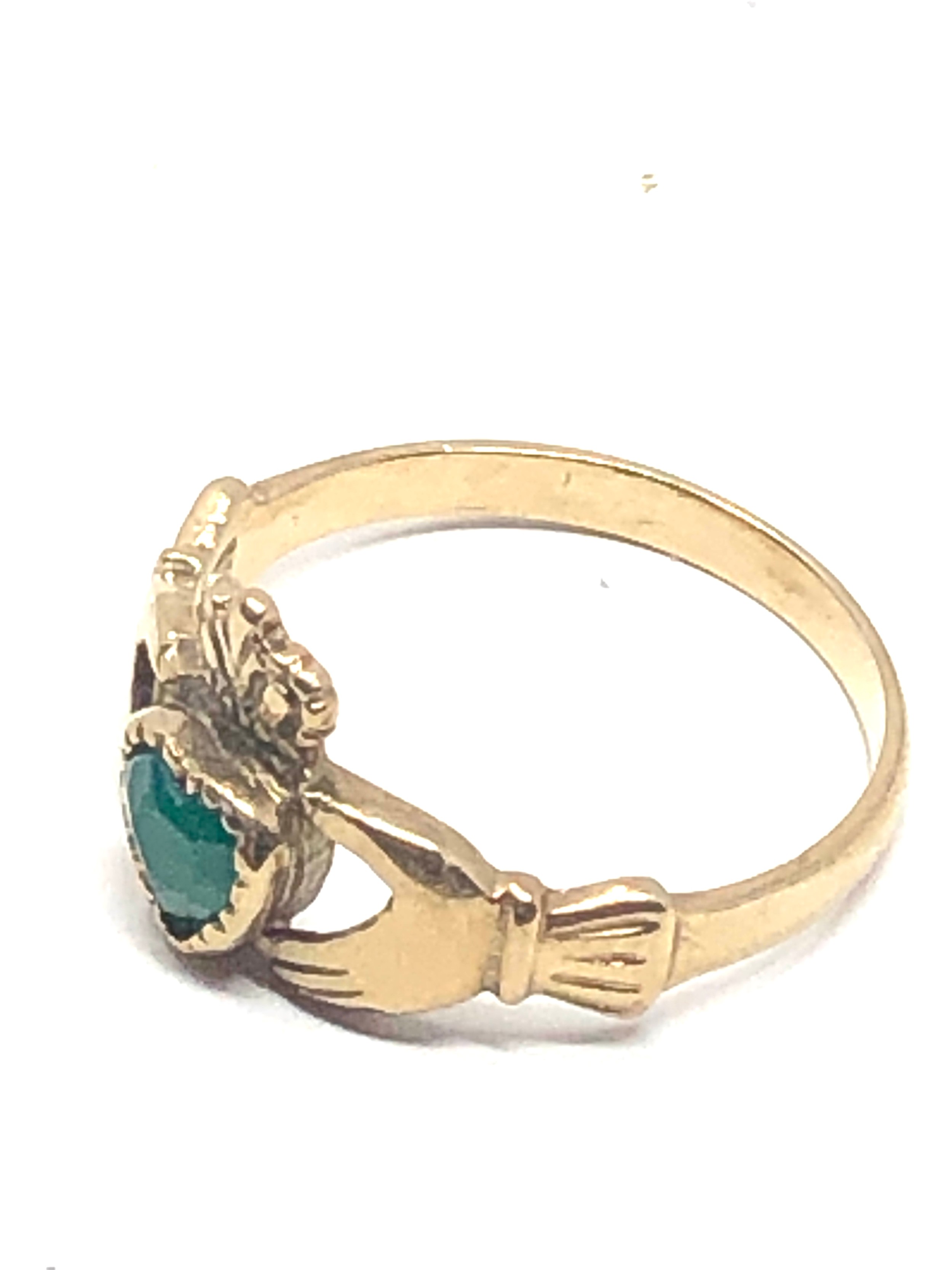 9ct gold chrysoprase claddagh ring (2.2g) - Bild 2 aus 3