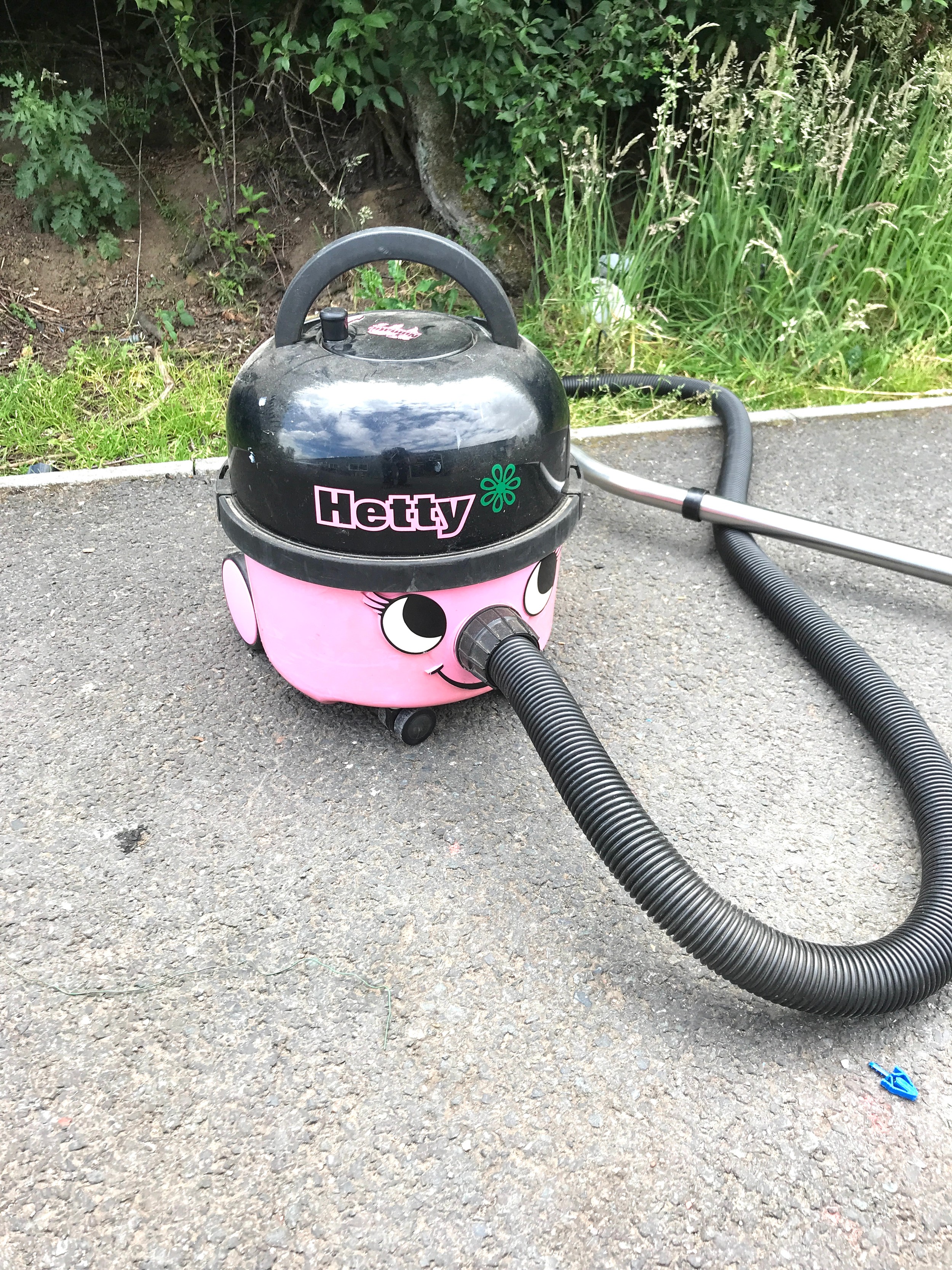 Hetty the hoover, in working order. - Image 2 of 4