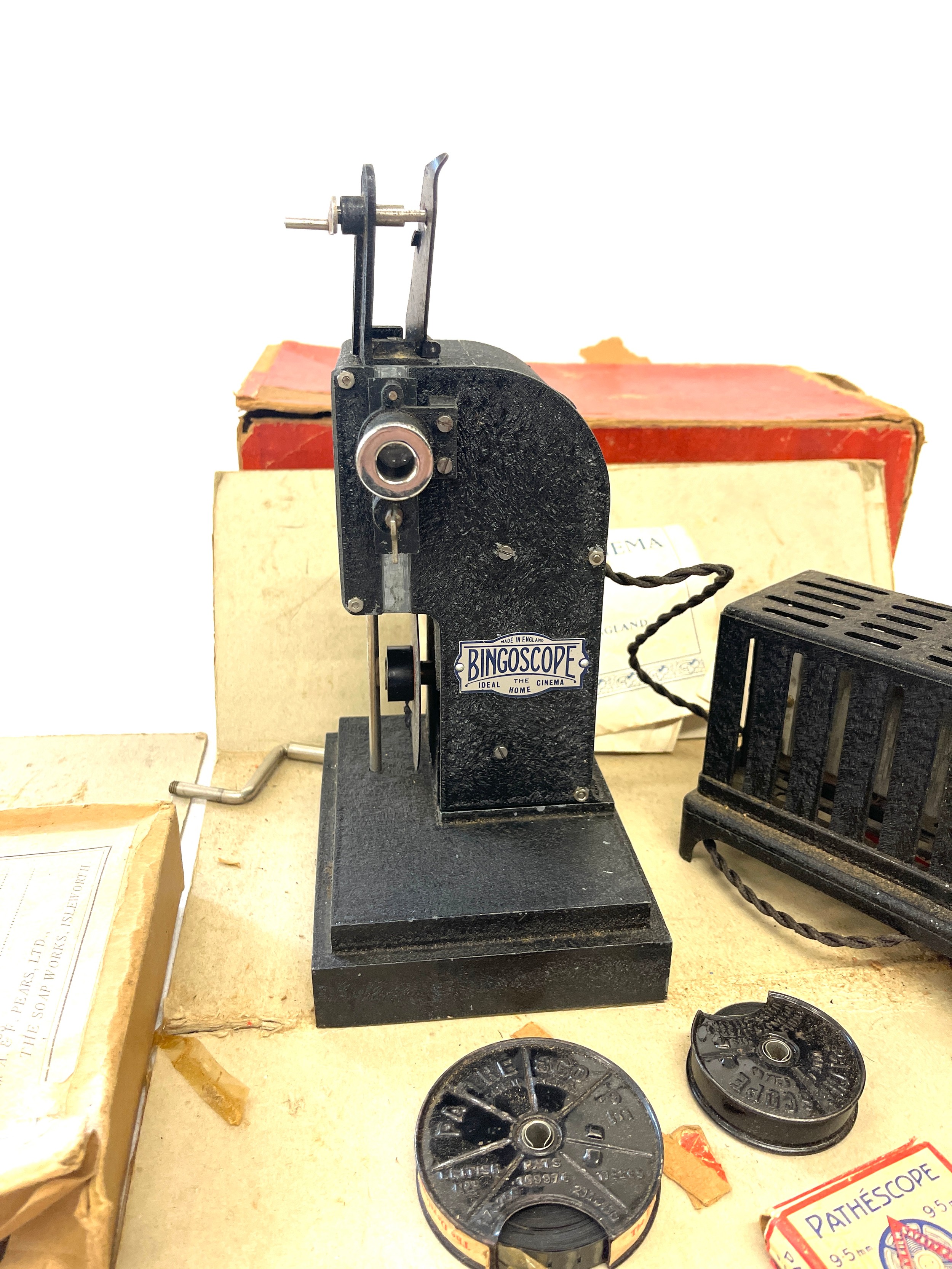 Bingoscope 9.5mm film projector and transformer, with 5 Films, untested - Image 3 of 4