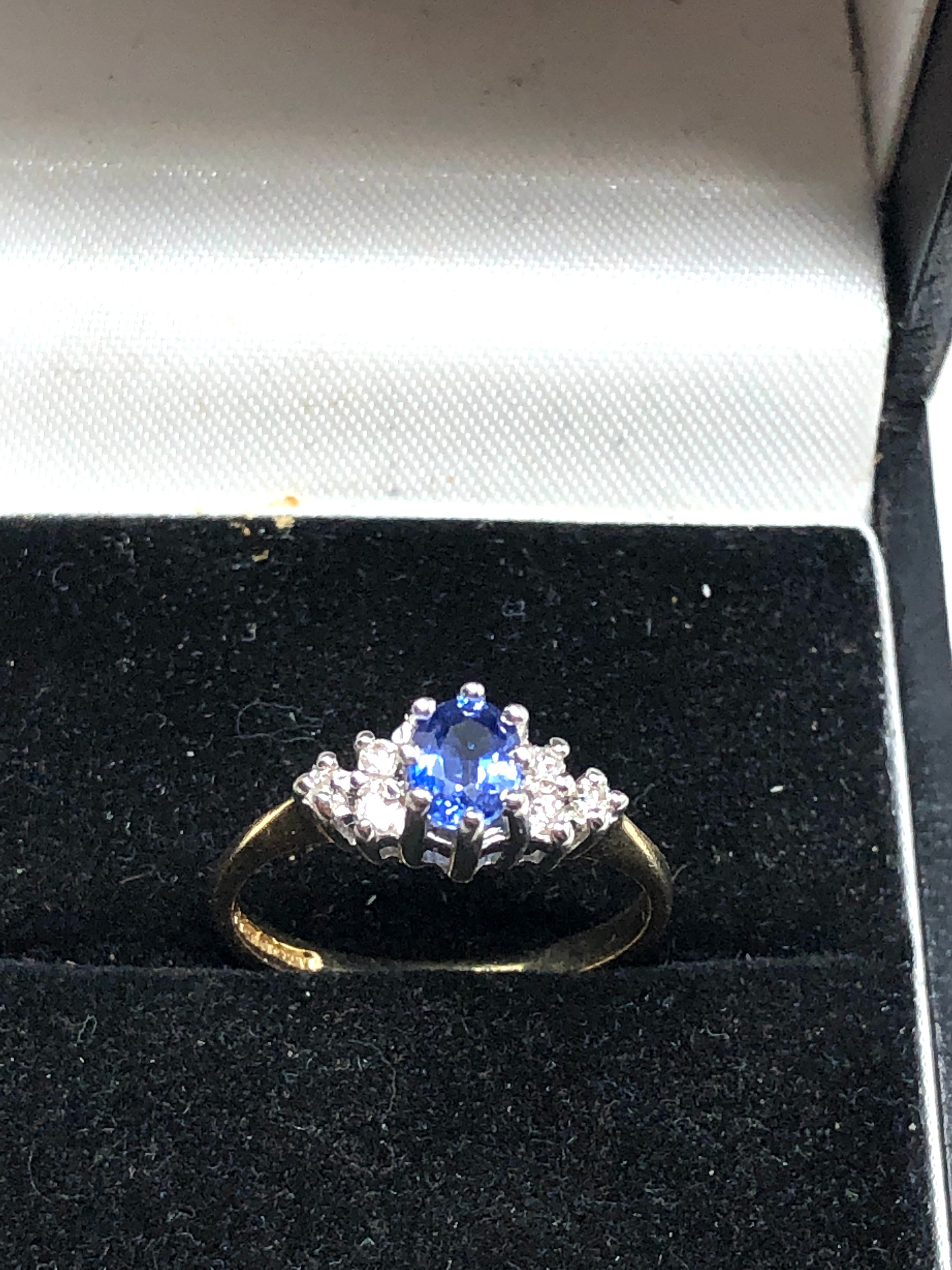 9ct gold tanzanite & diamond ring weight 1.6g