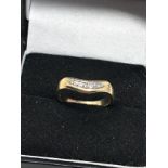 9ct gold diamond ring weight 2.3g