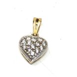 18ct gold heart white stone set pendant measures approx 2cm drop by 1.1cm wide weight 2.2g