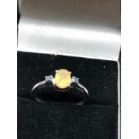 9ct white gold opal & blue diamond ring weight 1.7g