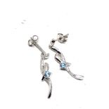 9ct white gold topaz drop earrings weight 1g