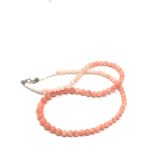 9ct gold clasp coral graduated necklace (11.3g)