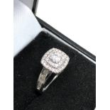Fine 18ct white gold diamond ring set with 0.82ct diamonds