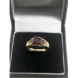 9ct Gold Vintage Garnet Ornate Buttercup Setting Ring (3g)