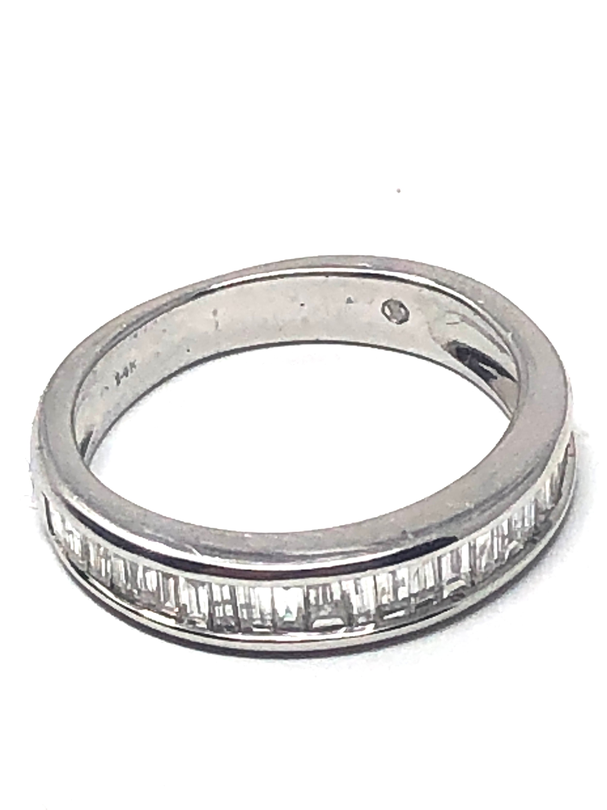 Fine 14ct white gold diamond half eternity ring weight 2.9g - Bild 4 aus 6