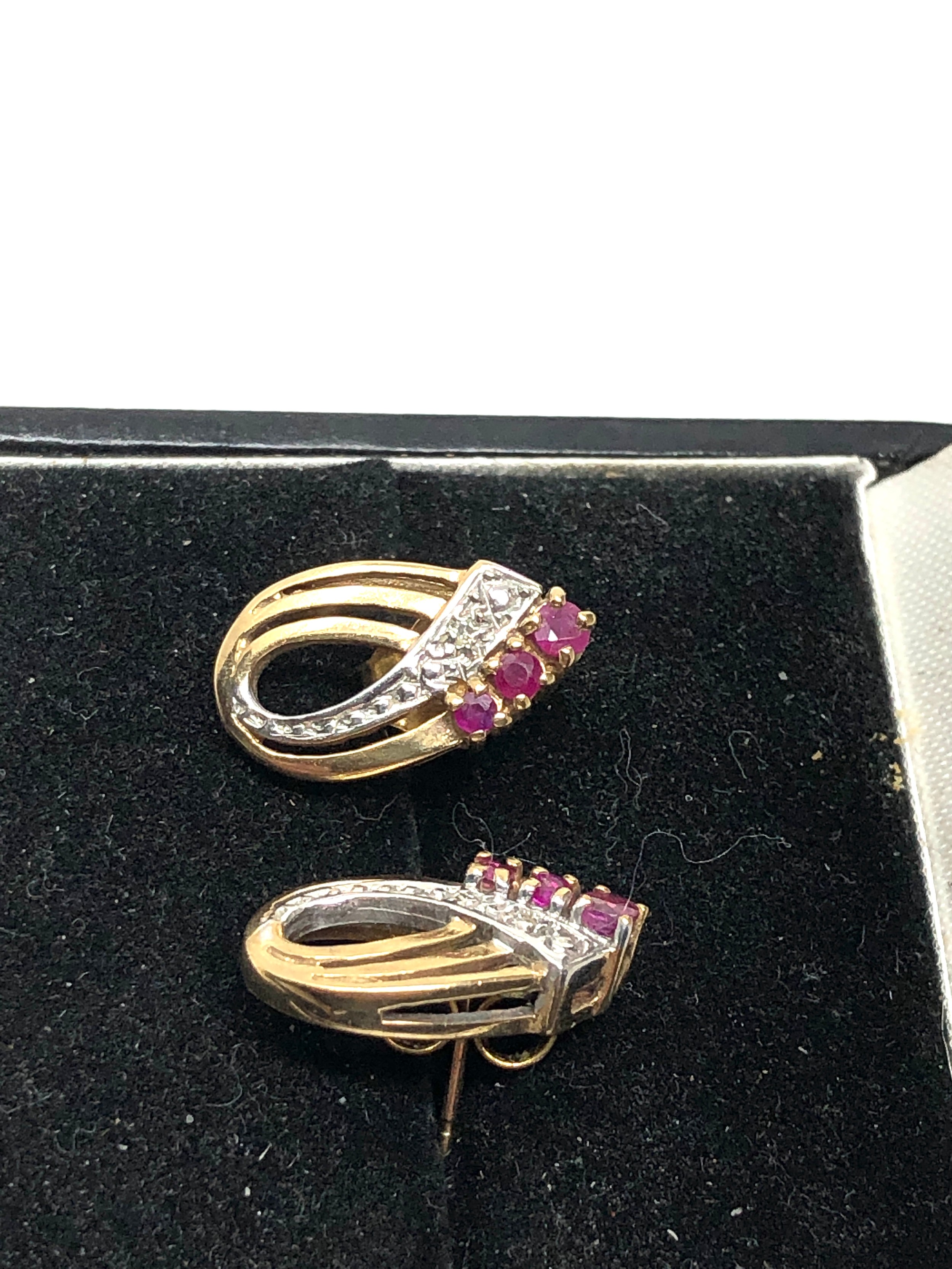 9ct gold diamond & ruby earrings weight 2.5g - Bild 2 aus 3