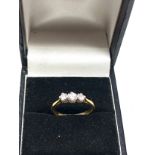 18ct gold diamond ring set with 3 diamonds weight 2.5g