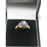 9ct Gold Moonstone & Synthetic Spinel Ring (3.4g)