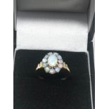 9ct Gold Opal Floral Set Ring (1.8g)