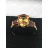 9ct Gold Citrine Fronted Ring (3.3g)