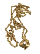 9ct gold diamond pendant & chain weight 2.3g