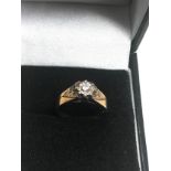 9ct Gold Vintage Diamond Solitaire Ring (2.4g)