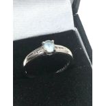 9ct White Gold Diamond Topaz (2g)