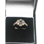 9ct Gold & Silver Sapphire & Synetic Spinel Vintage Ring (2.3g)