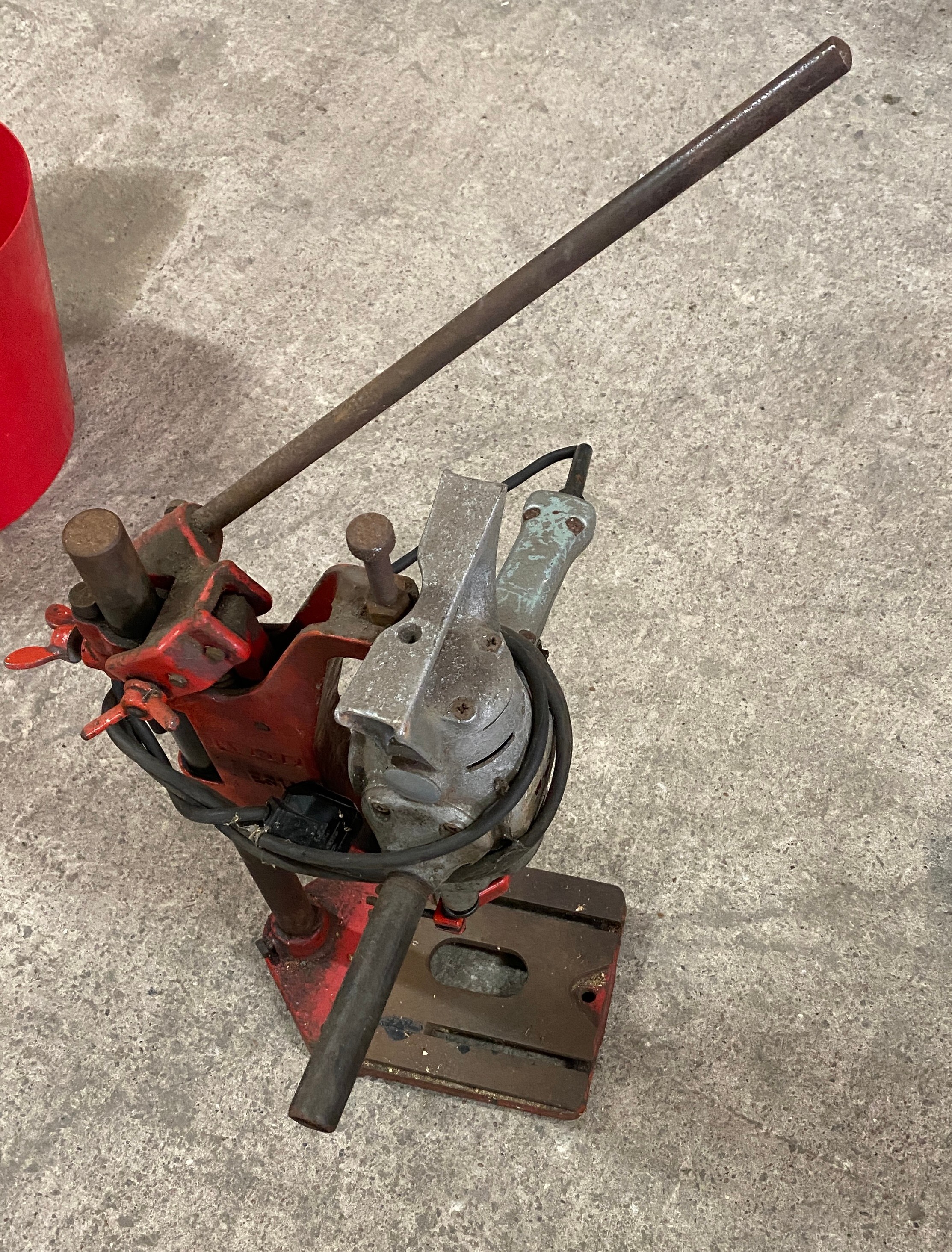 Pillar drill compelte with electric drill and accessories, untested