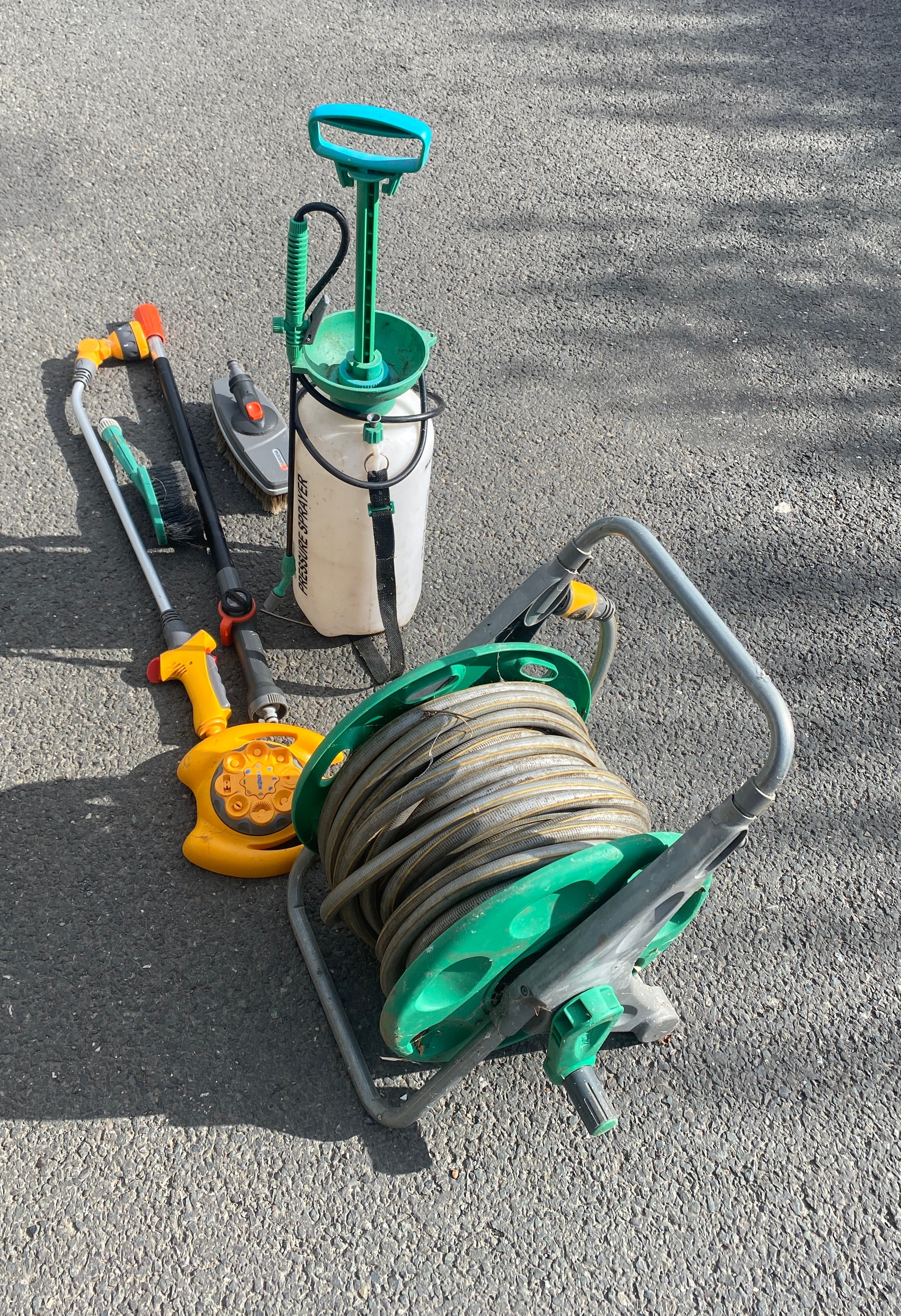 Selection of garden tools to include hose pipe on reel, sprayers etc - Image 2 of 2