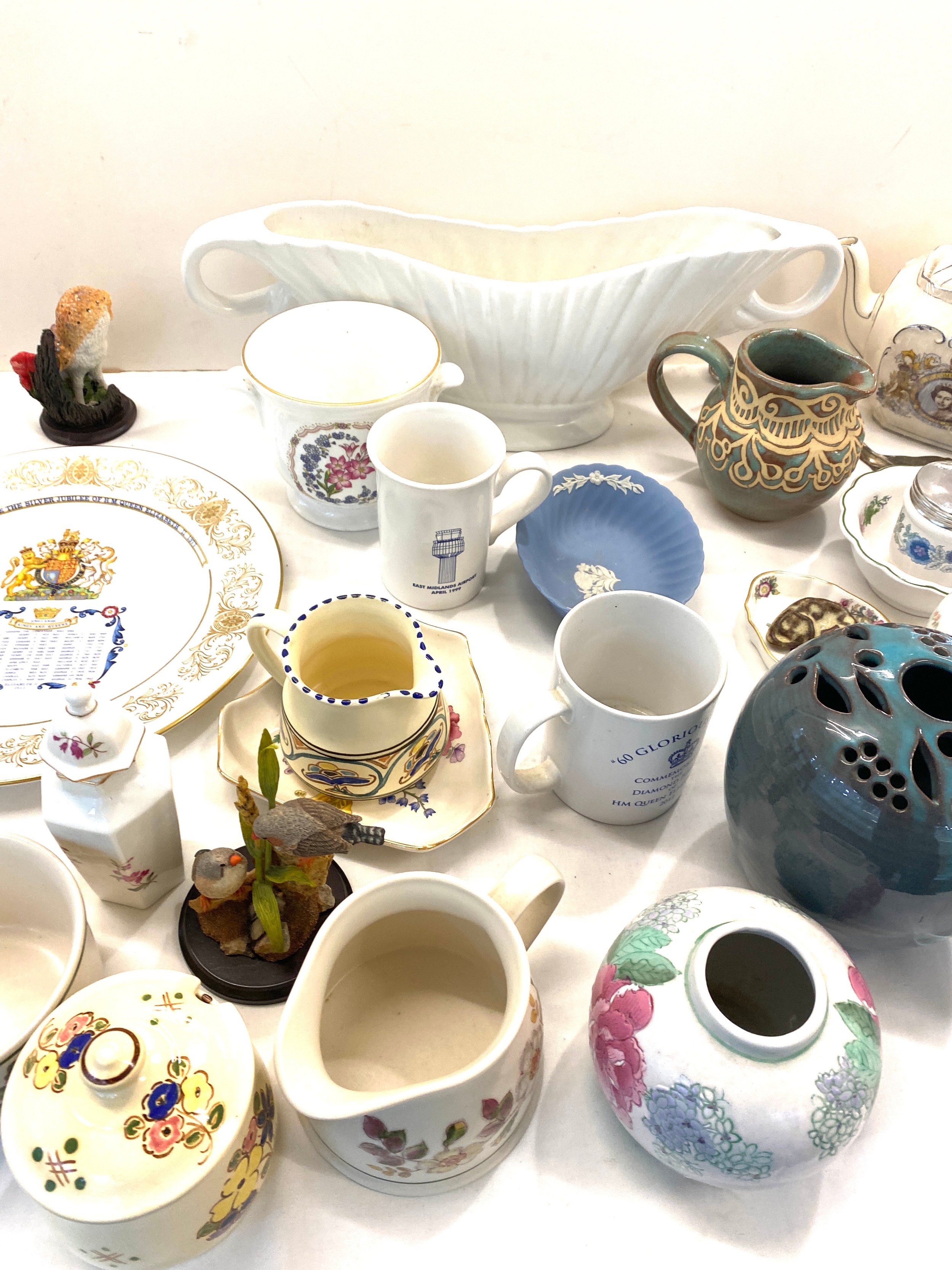 Selection miscellaneous pottery to include Wedgwood, Coalport, Masons etc - Image 3 of 7