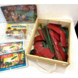 Selection of vintage Meccano to include instruction manuals etc