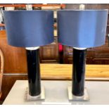 2 matching table lamps, approximate height 31 inches, both in working order