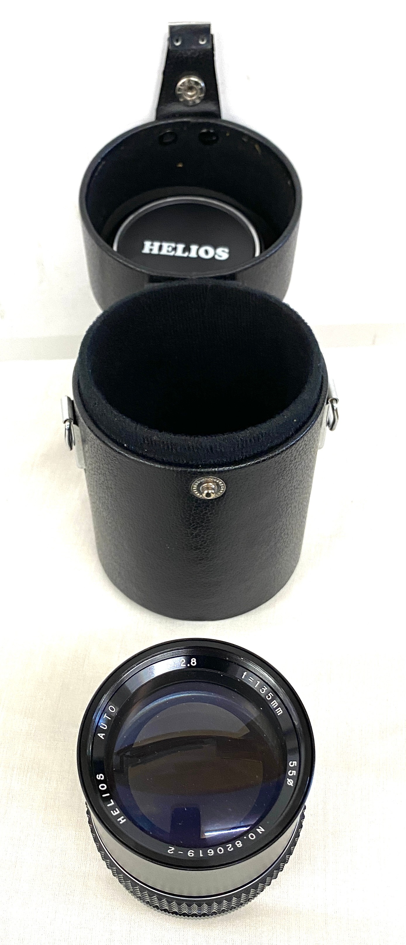 Selection of 3 camera lense's : Helios Auro 1= 135 lens with case , Telemac Vario 2 x auto lens with - Image 4 of 4