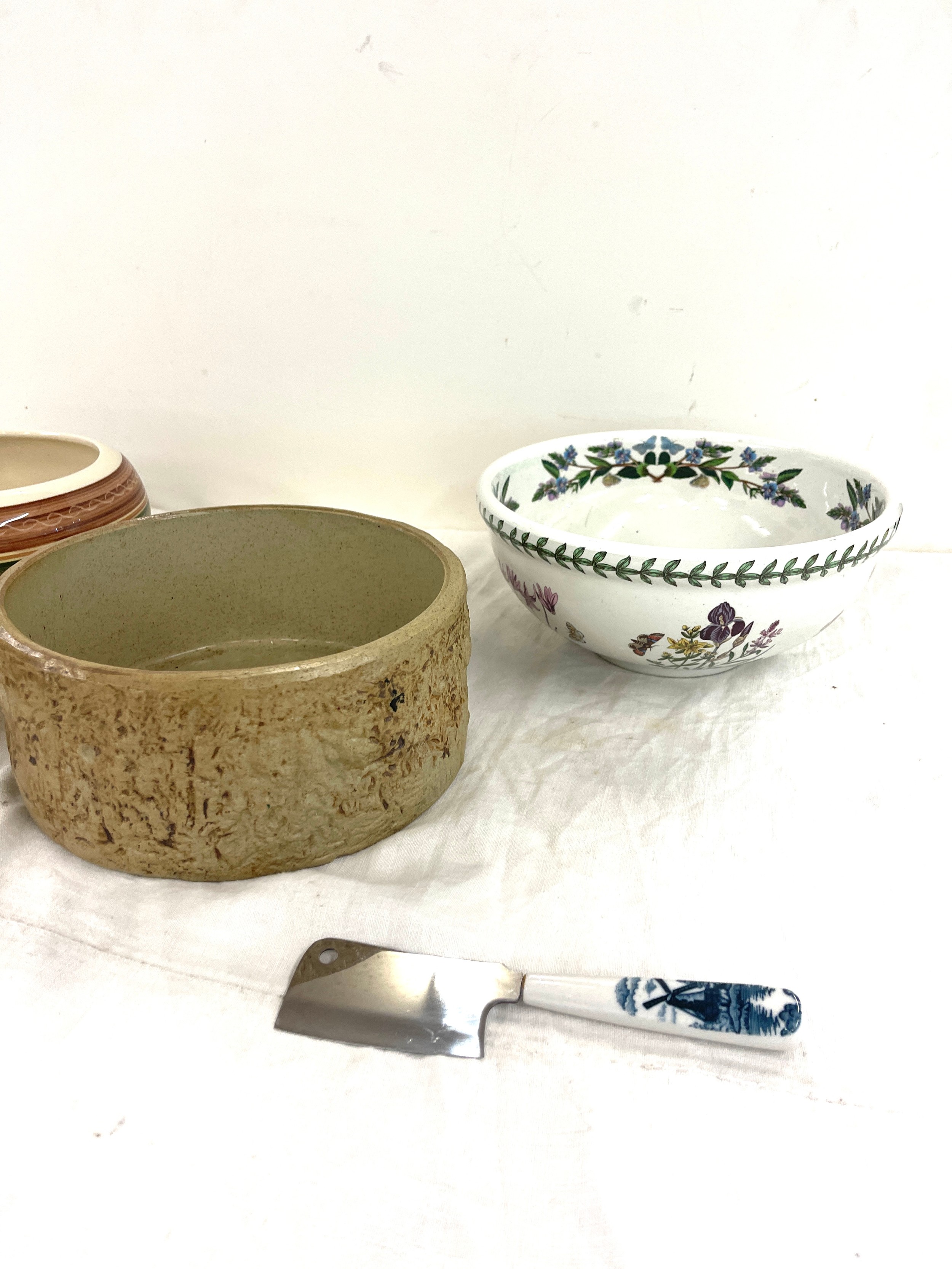 Selection of assorted pottry includes Delfts hand painted pottery, Dragon pottery, Hillstone, - Image 5 of 5