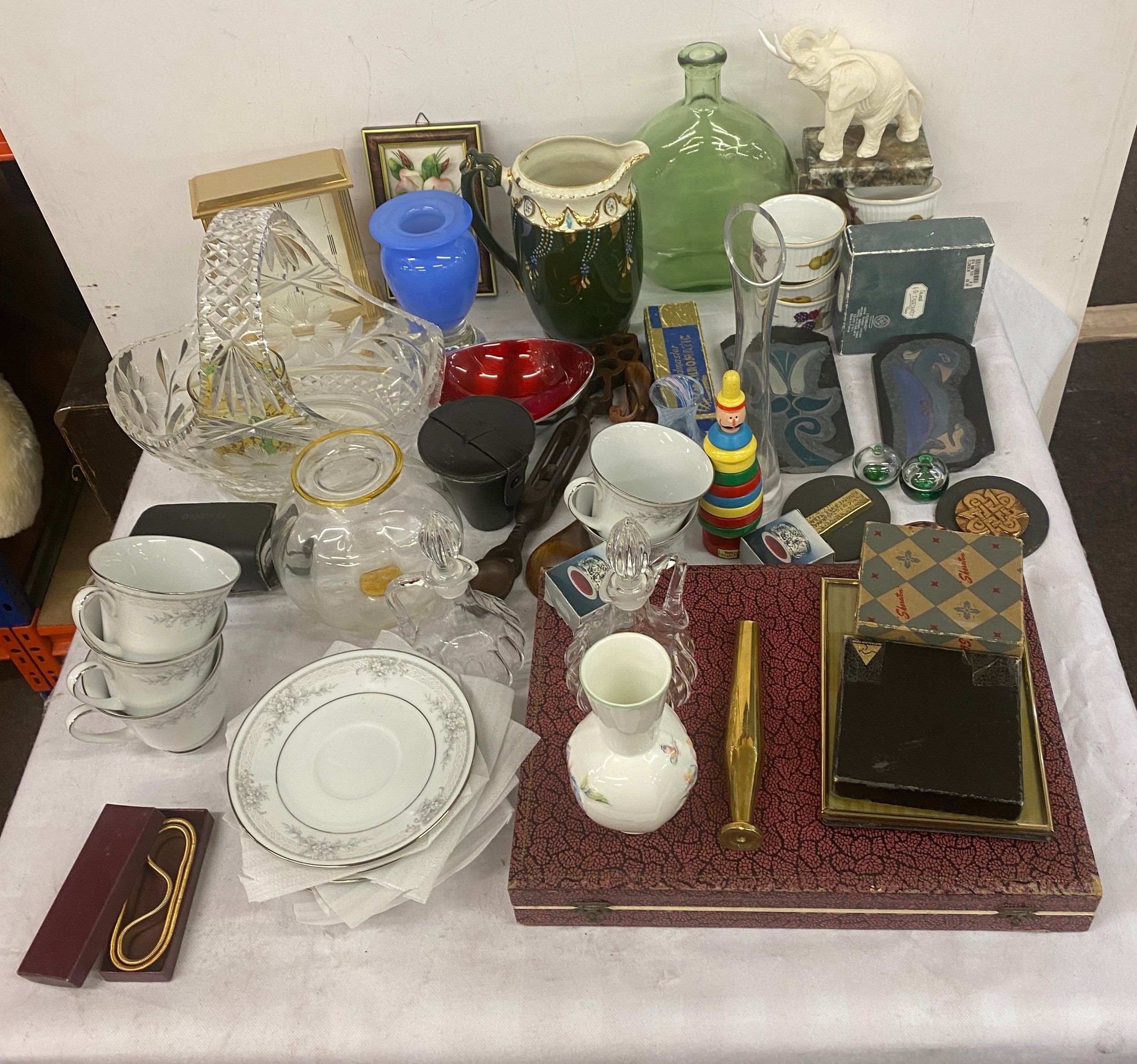 Large selection of miscellaneous to include glassware, pottery etc - Image 5 of 7