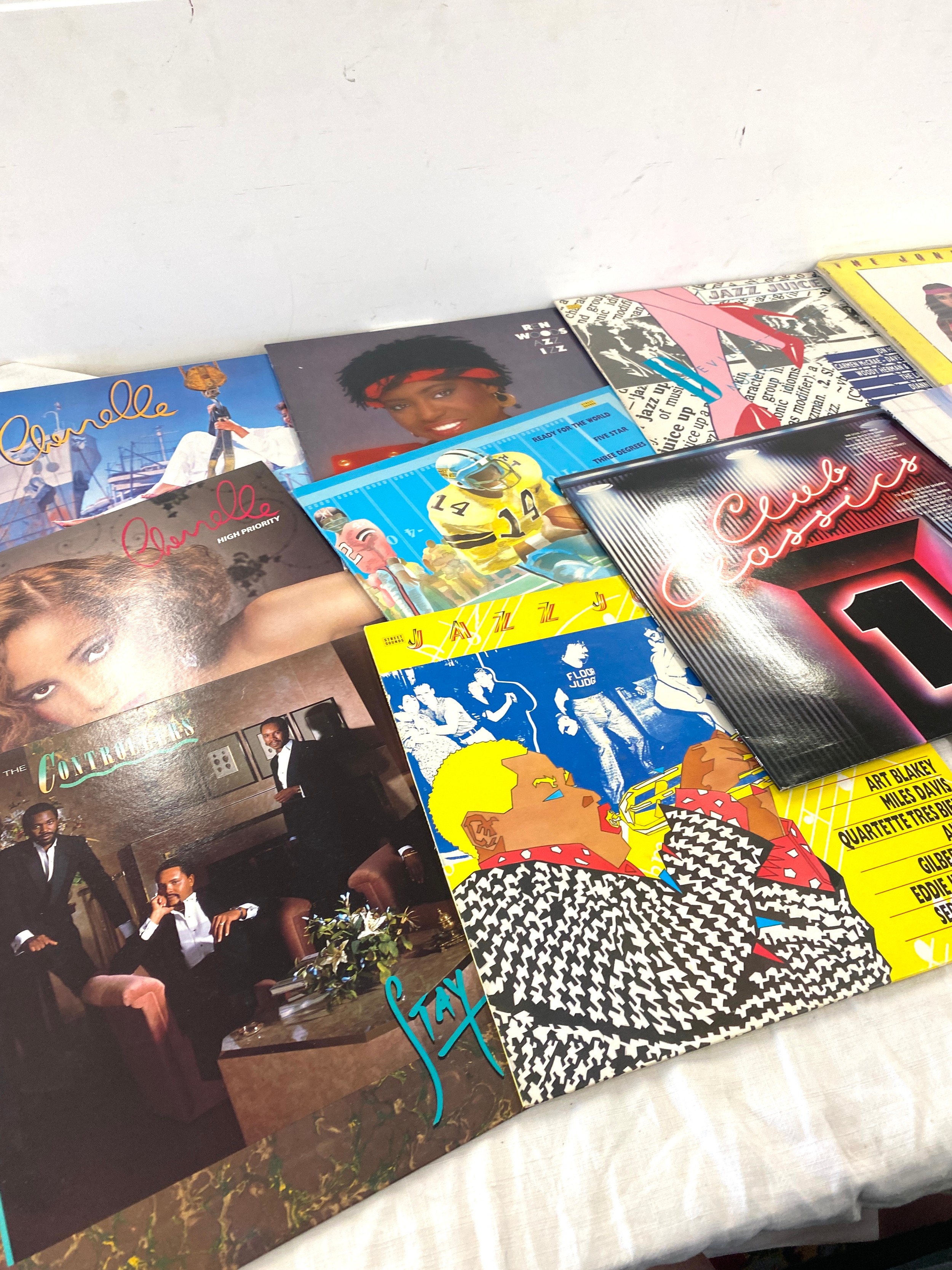 Selection of assorted Soul/ R&B 12inch singles includes Chanelle, The jones girls, Genobia etc - Bild 2 aus 4