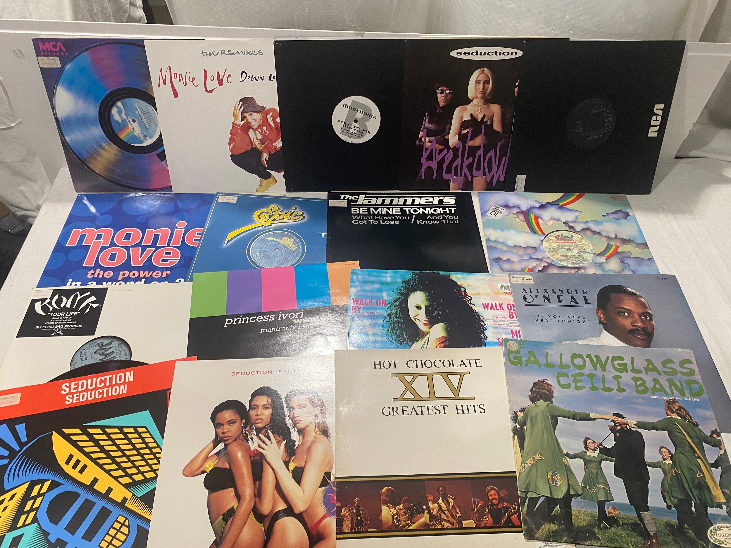 Selection of 12inch Dance and R&B singles to include Monie Love, The Jammers, Alexander Oneil etc - Bild 4 aus 4