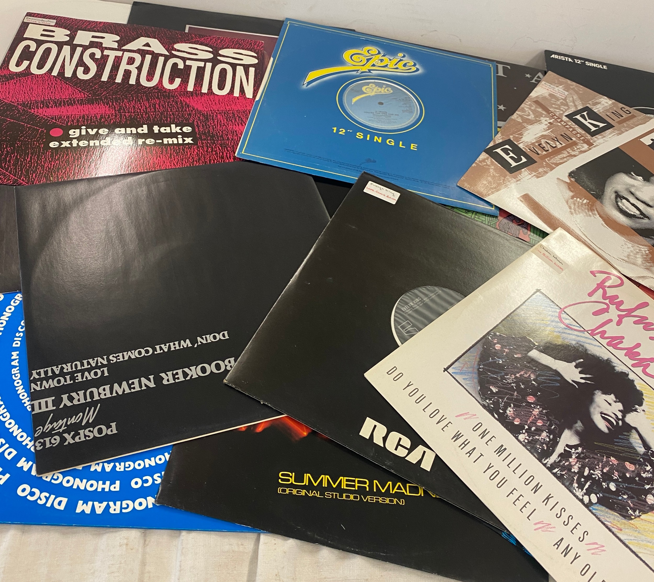 Selection of assorted dance/ R&B 12inch singles includes Steppin out, Brass Construction etc - Bild 3 aus 4