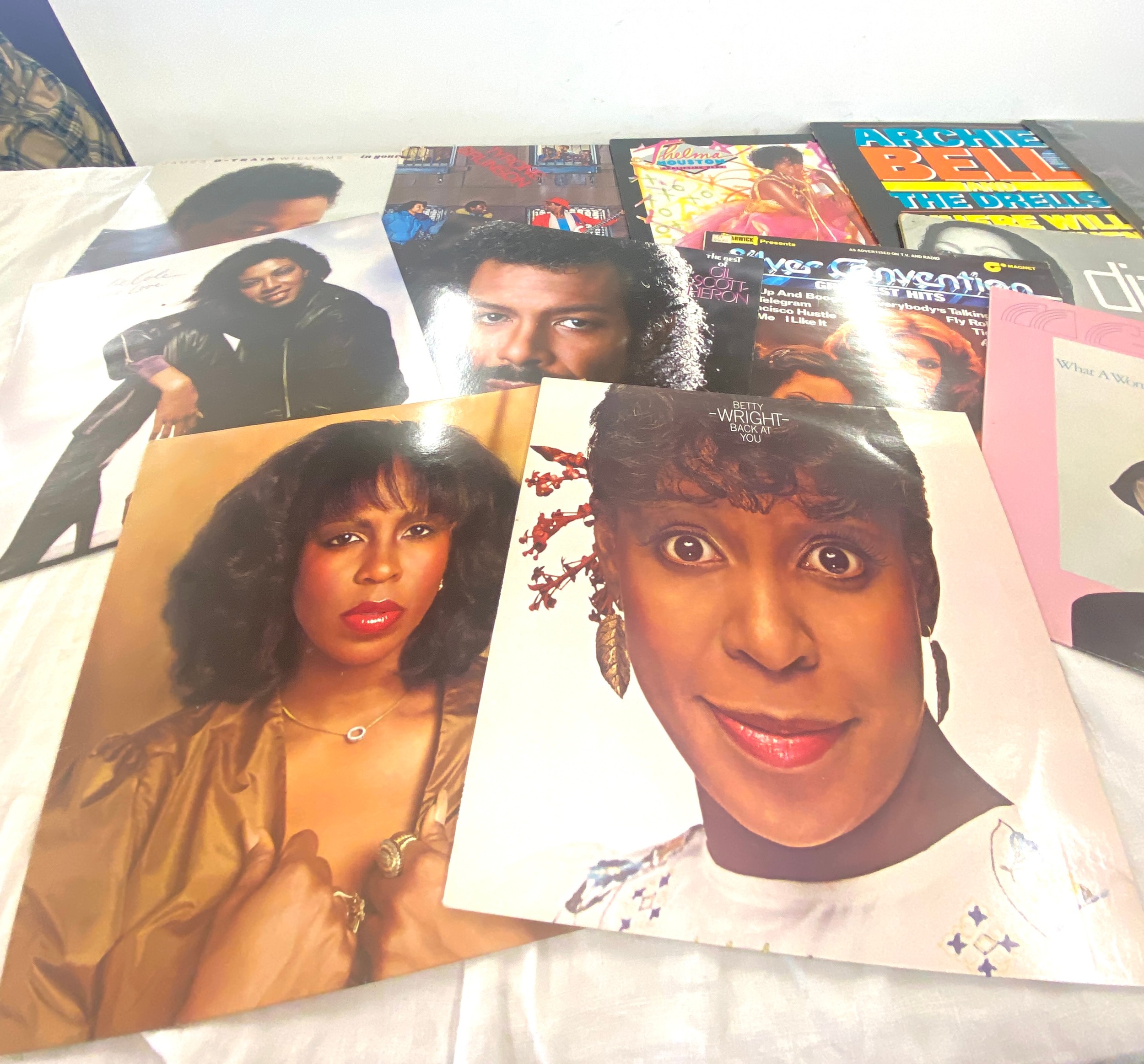 Selection of assorted LPs includes Betty Wright, Melbra Moore, Silver convention Tyrone Brunson etc - Bild 4 aus 4