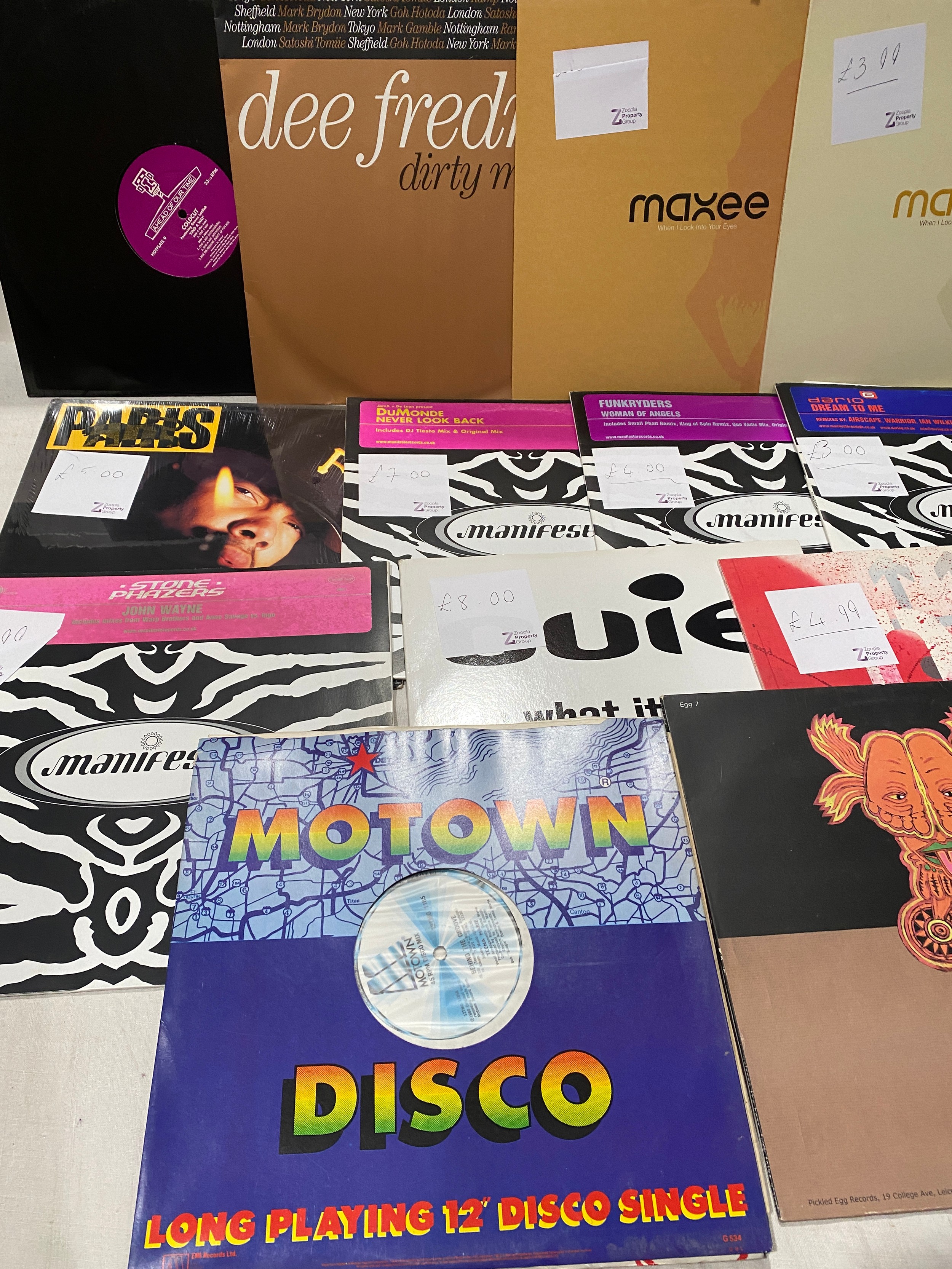 Selection of 12 inch dance, R&B and soul record singles to include Maxee, Manifesto, Volcano the - Bild 2 aus 4