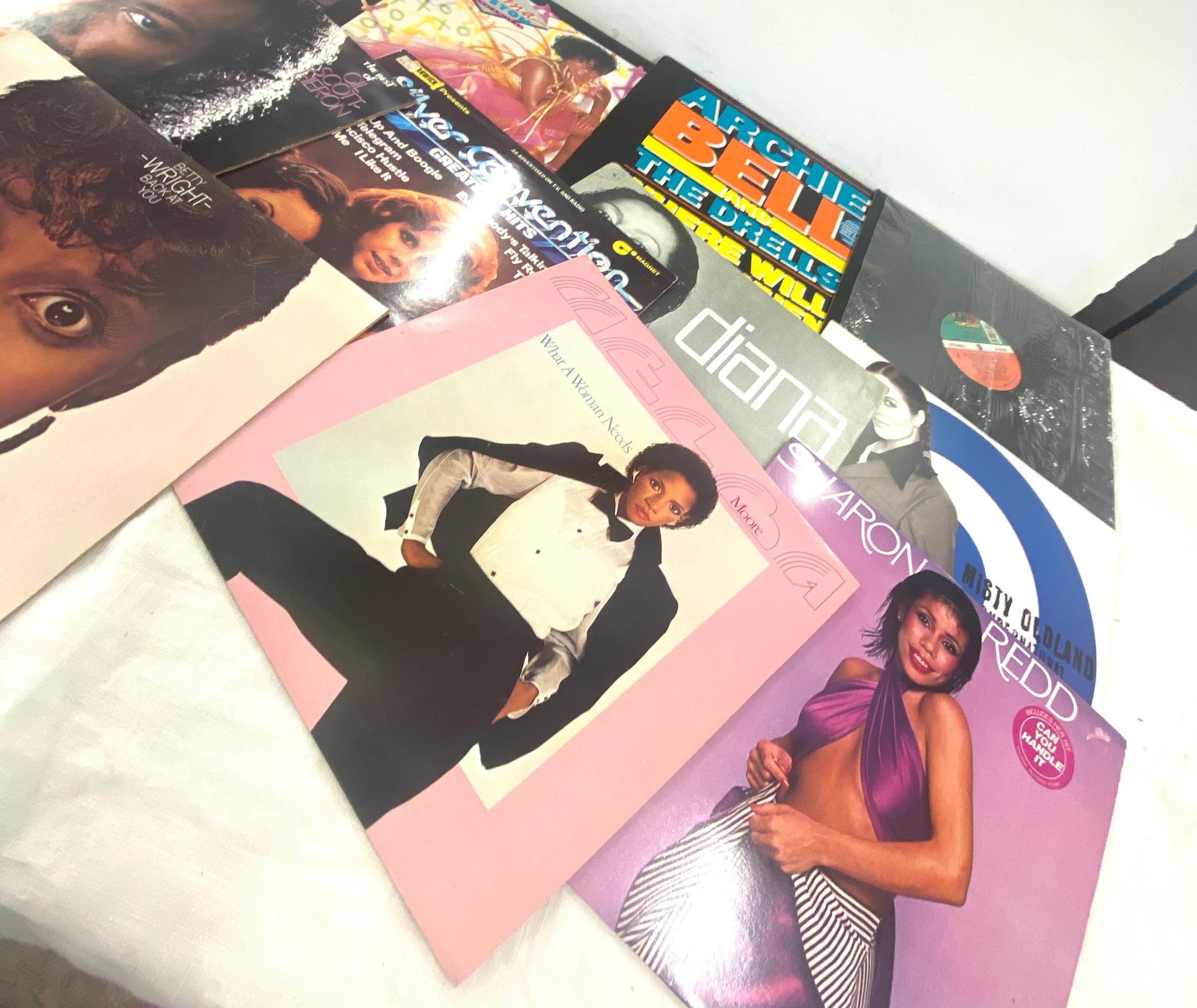 Selection of assorted LPs includes Betty Wright, Melbra Moore, Silver convention Tyrone Brunson etc - Bild 3 aus 4