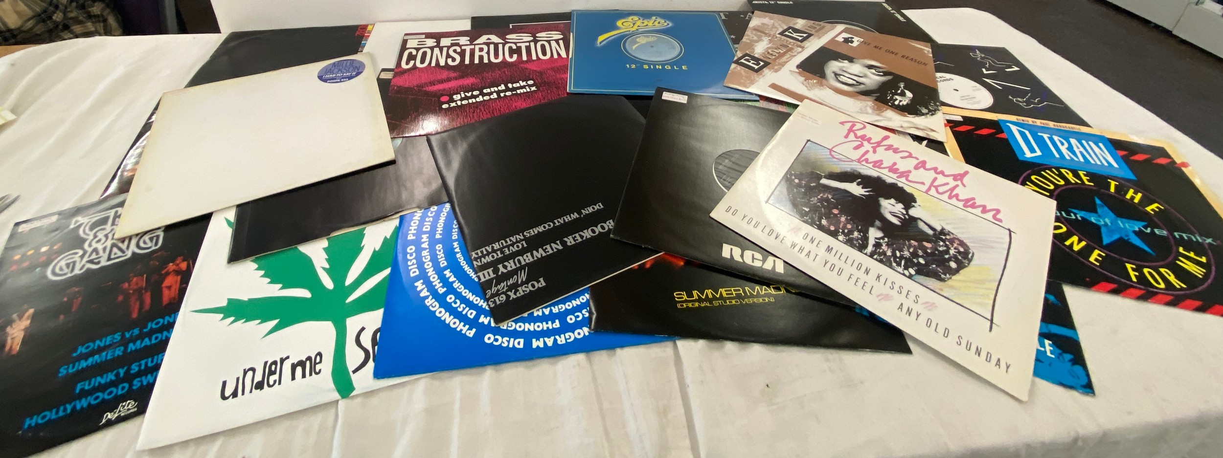 Selection of assorted dance/ R&B 12inch singles includes Steppin out, Brass Construction etc
