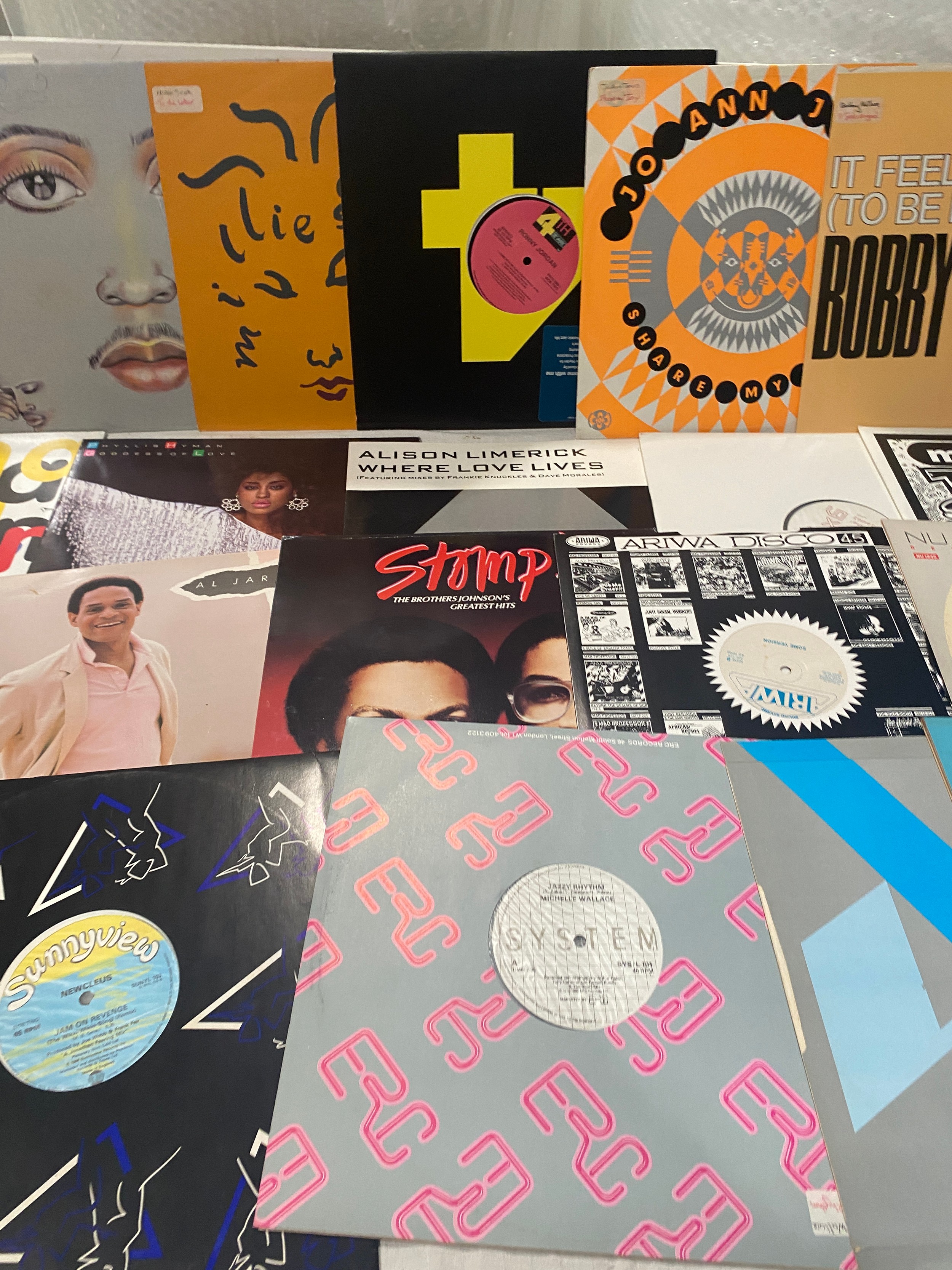 Selection of 12inch Dance and R&B singles to include Bobby Mcclure, Joanne Jones, Millie Scott etc - Bild 2 aus 4