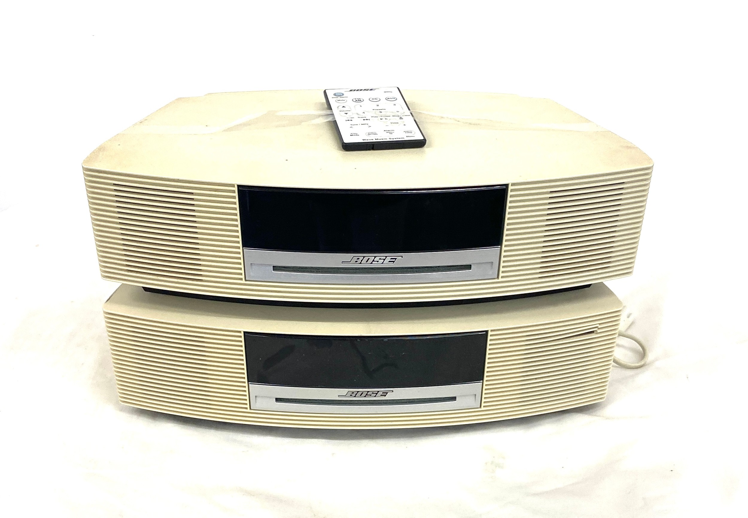 A pair of Bose wave music system model no AWRCC6- untested - Bild 3 aus 4