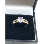 9ct purple gemstone & diamond trilogy ring (2.4g)