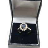 9ct gold vintage sapphire & diamond cluster ring (3.2g)