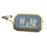 9ct gold vintage wedgwood jasperware brooch (13.9g)