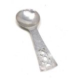 1934 Arts & crafts silver tea caddy spoon London silver hallmarks measures approx 12.2cm long