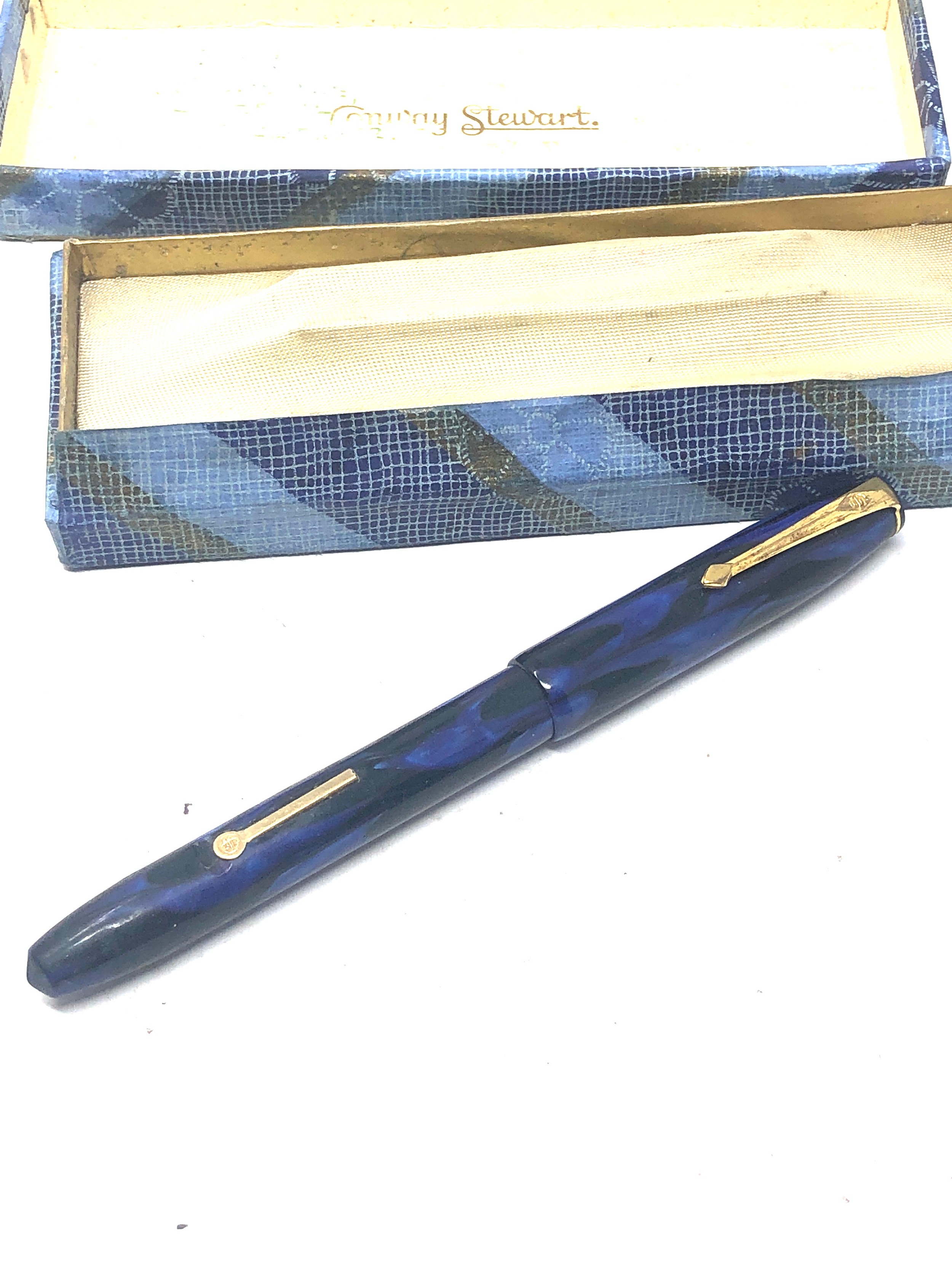 boxed conway stewart 17 14ct gold nib fountain pen - Image 2 of 4