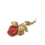 18ct gold & coral floral brooch small chip to coral