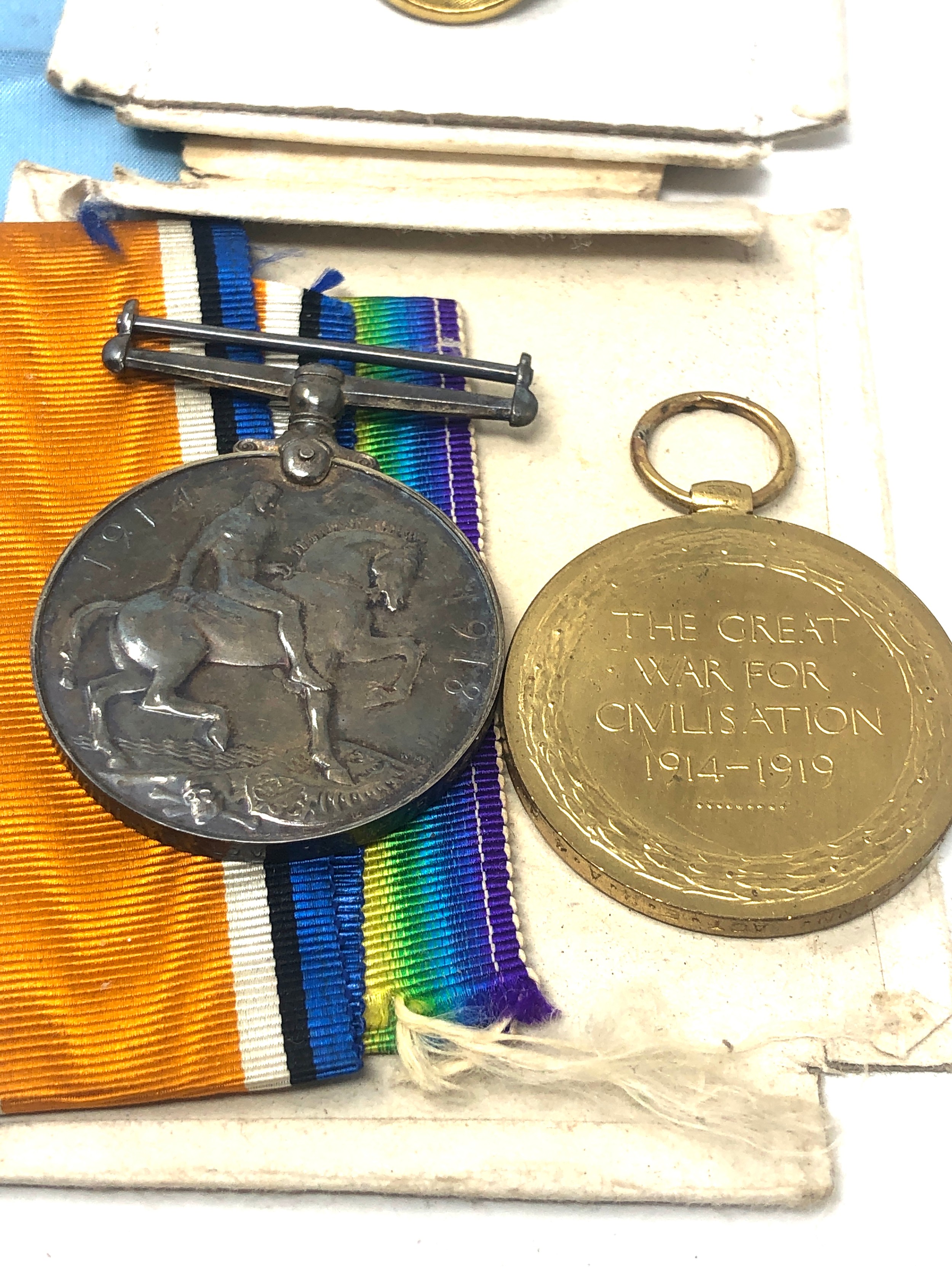 ww1 medal pair & 9ct gold framed picture locket to m.31660 g.ginn act.e.r.a.4 R.N - Image 2 of 5