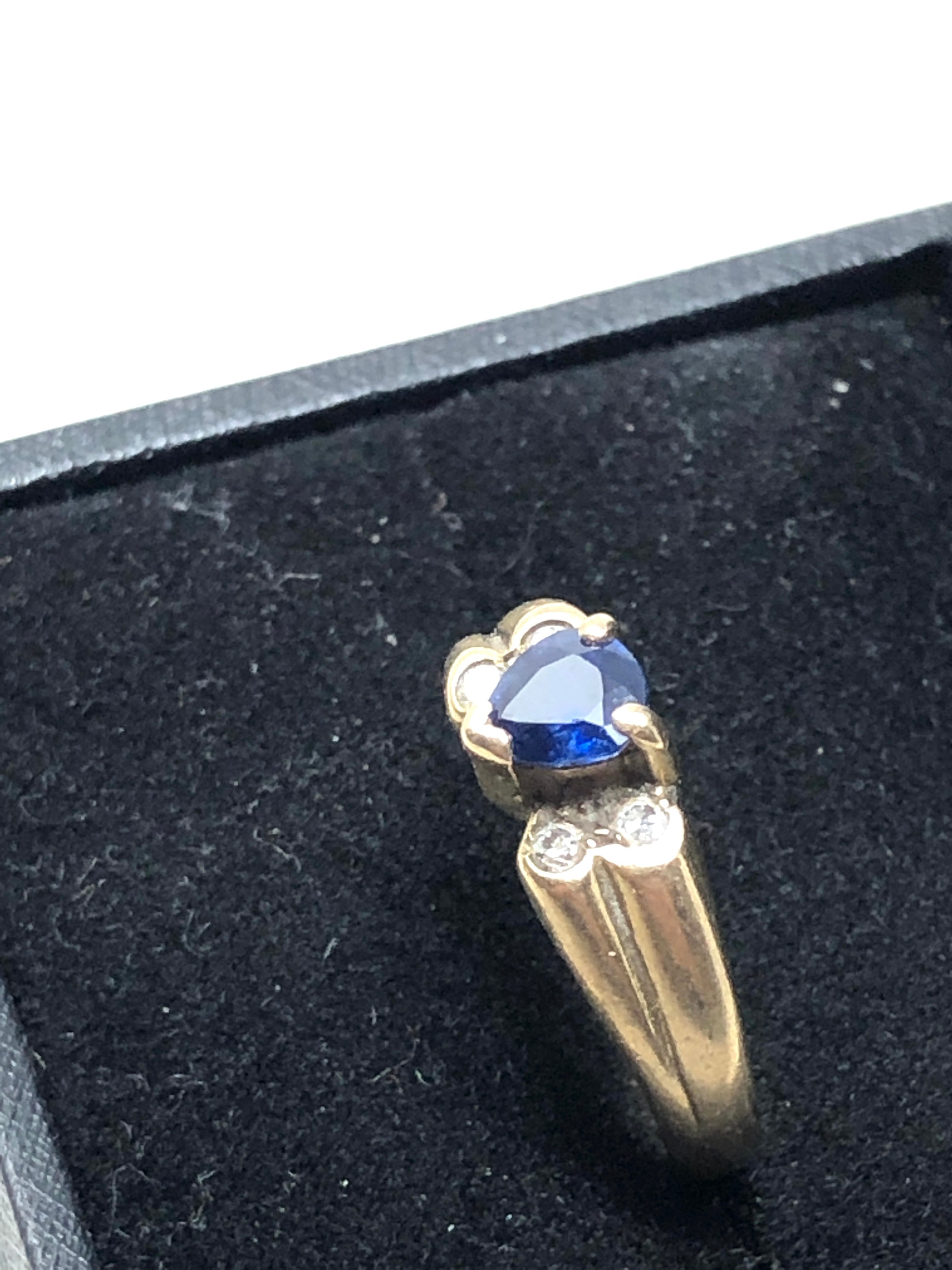 9ct gold sapphire & diamond cluster dress ring (3g) - Image 2 of 3
