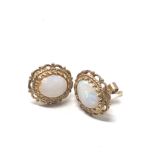 gold opal earrings weight 2g